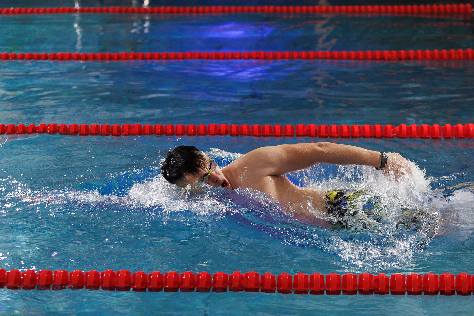 Бассейн в Академике